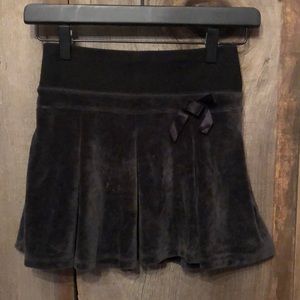 Gap Kids Black Velour Pleated Skirt Size Small 6 7
